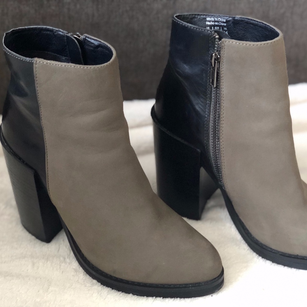 Shoemint Boots, Size 7 - image 2
